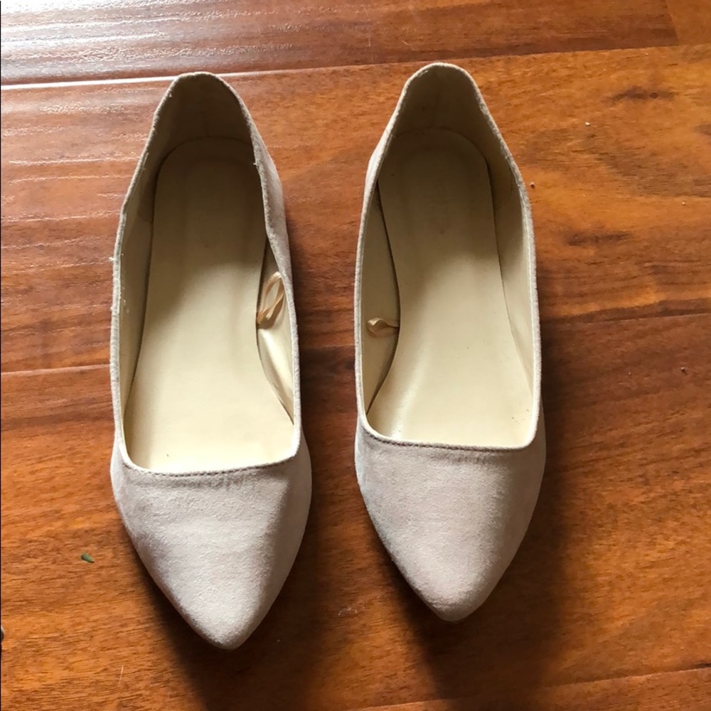 Pointed to flats Blush color